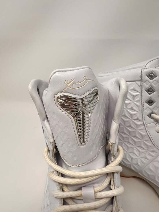 Size 8.5 - Nike Kobe 10 EXT High White Gum main image 9